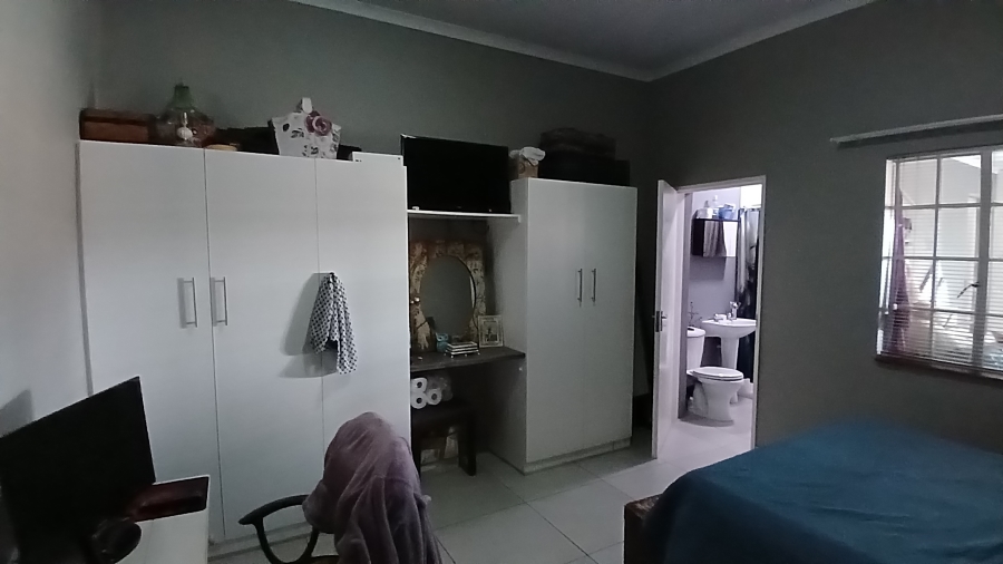 To Let 3 Bedroom Property for Rent in Sydenham Eastern Cape